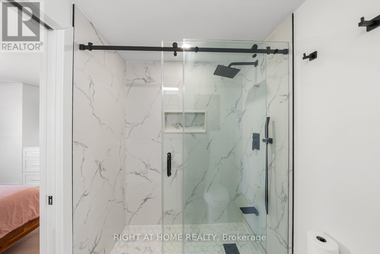 9 Thistlewaite Crescent, Toronto, Ontario  M1S 3Y8 - Photo 16 - E13063520