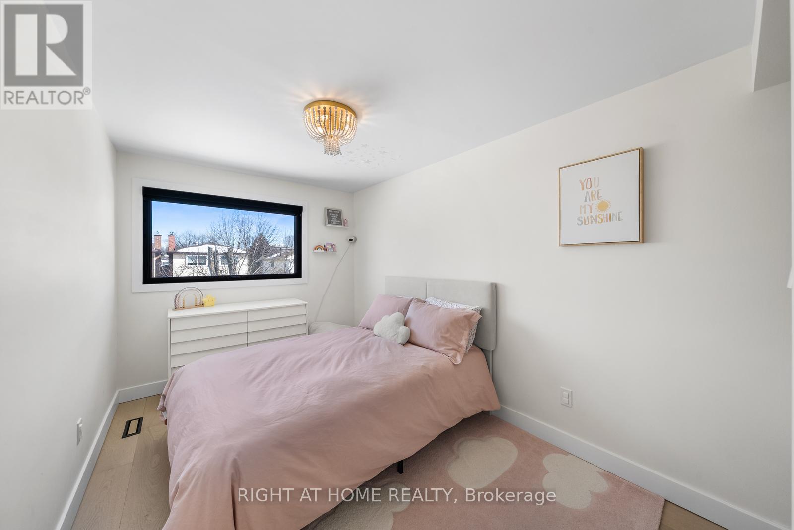 9 Thistlewaite Crescent, Toronto, Ontario  M1S 3Y8 - Photo 17 - E13063520