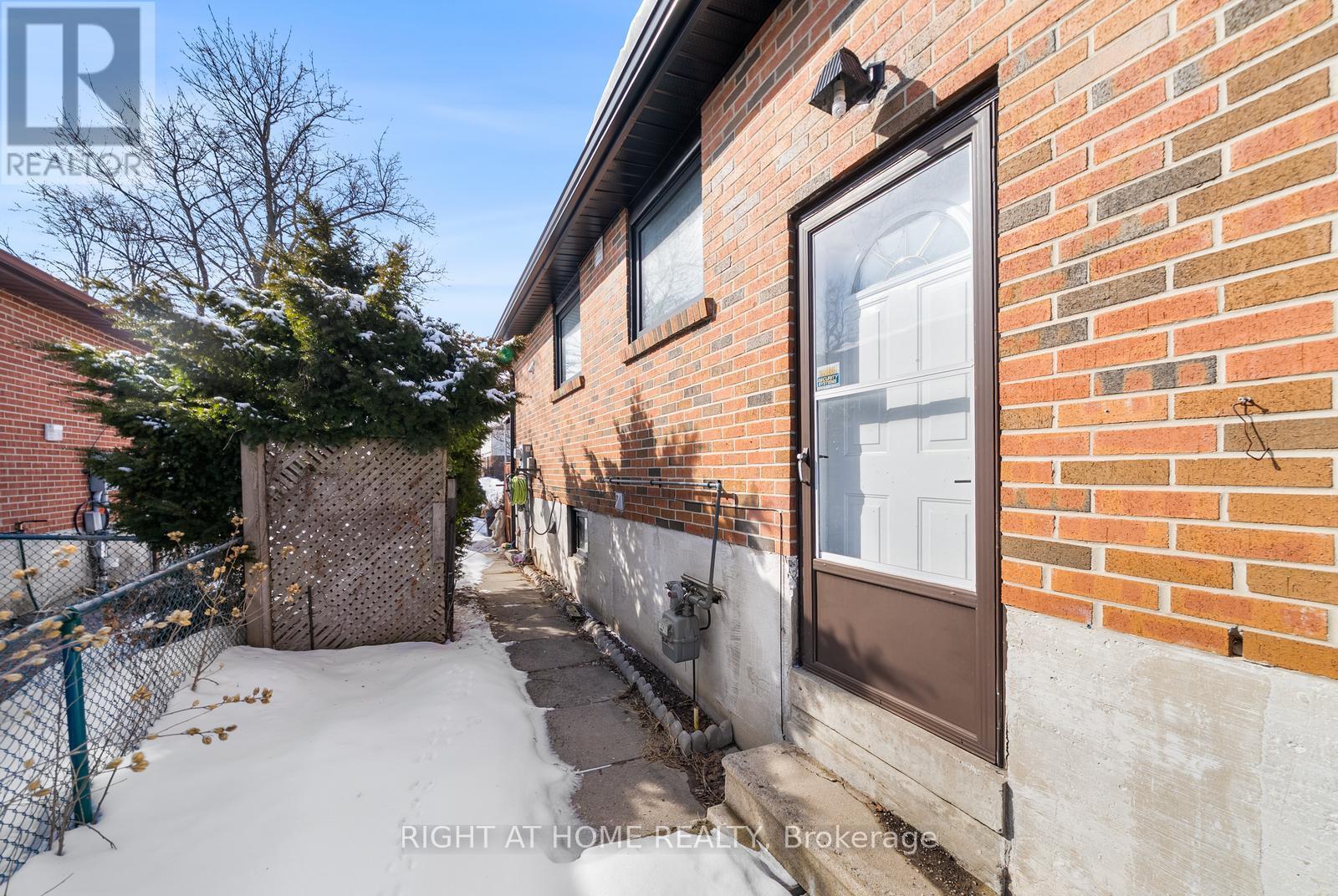 9 Thistlewaite Crescent, Toronto, Ontario  M1S 3Y8 - Photo 31 - E13063520