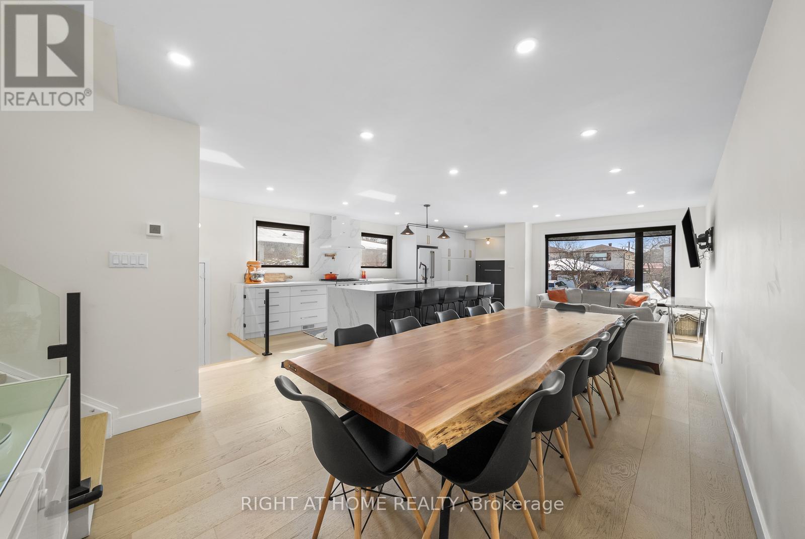 9 Thistlewaite Crescent, Toronto, Ontario  M1S 3Y8 - Photo 9 - E13063520