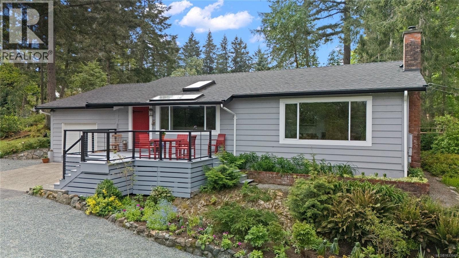 10851 Deep Cove Rd, North Saanich, British Columbia  V8L 5M5 - Photo 10 - 1033942