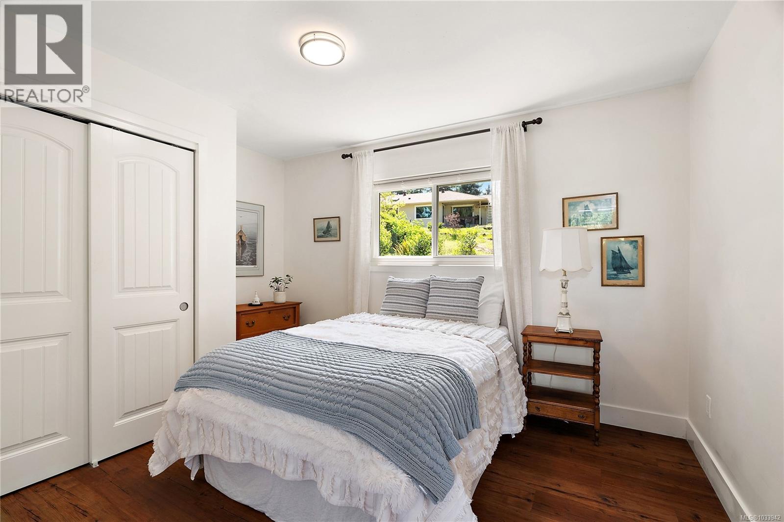 10851 Deep Cove Rd, North Saanich, British Columbia  V8L 5M5 - Photo 24 - 1033942