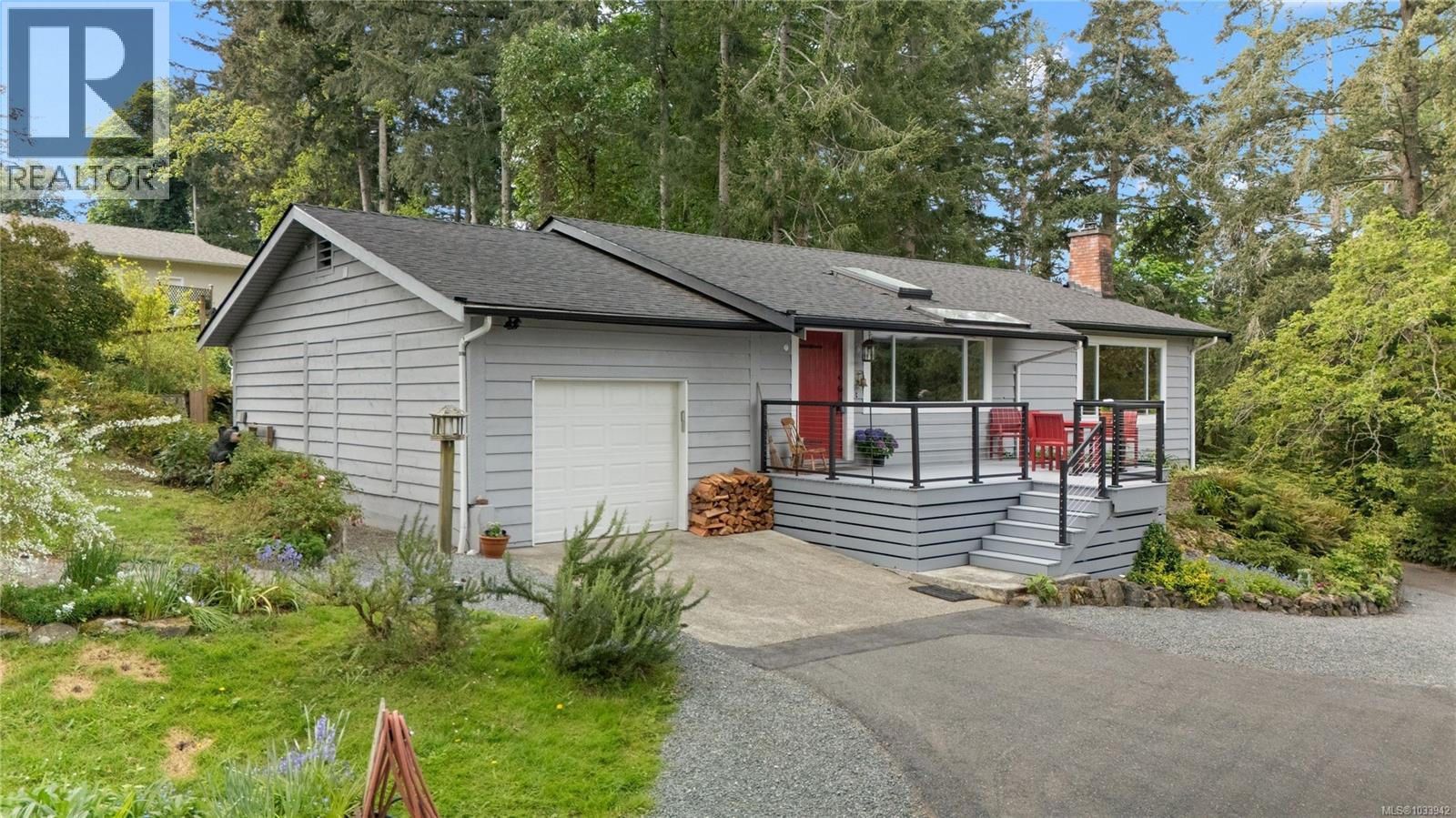 10851 Deep Cove Rd, North Saanich, British Columbia  V8L 5M5 - Photo 35 - 1033942