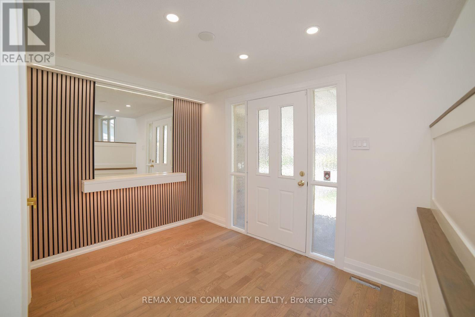 29 Colonsay Road, Markham, Ontario  L3T 3E9 - Photo 3 - N13063492