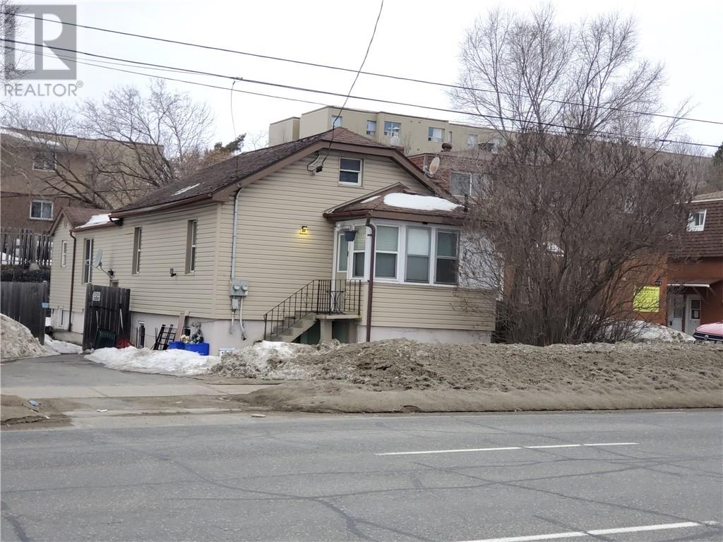 1215 Notre Dame Avenue, Greater Sudbury, Ontario