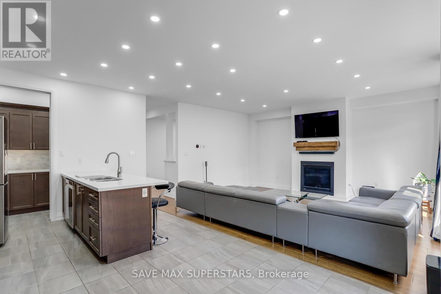 159 Franklin Trail, Barrie, Ontario  L9J 0J1 - Photo 9 - S13063528