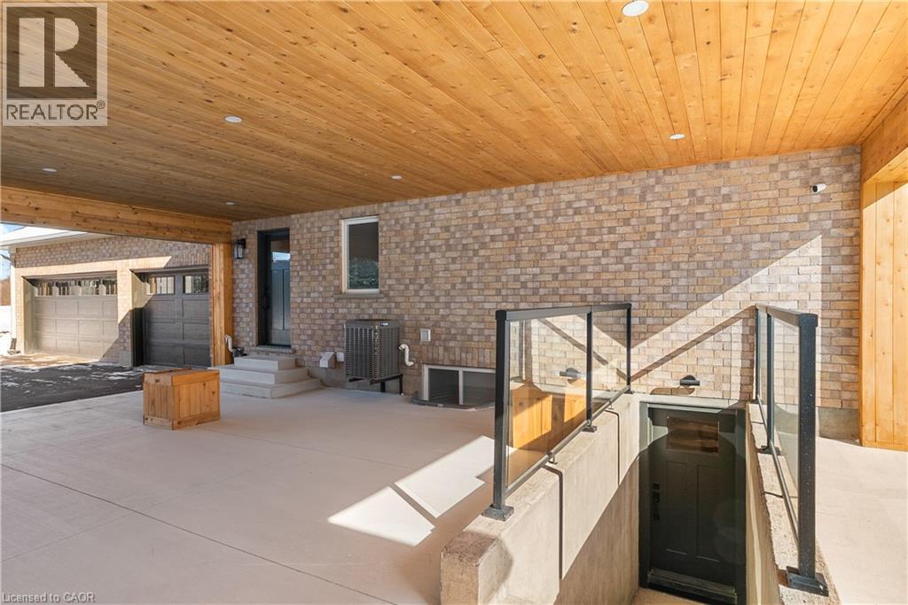 2 Cloverlea Crescent, St. George, Ontario  N0E 1N0 - Photo 44 - 40825778