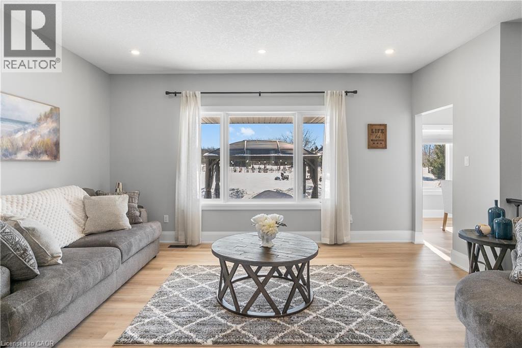 2 Cloverlea Crescent, St. George, Ontario  N0E 1N0 - Photo 7 - 40825778