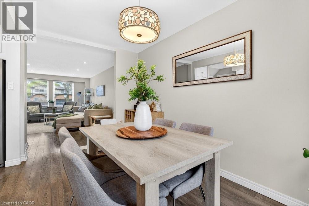 2233 Melissa Crescent, Burlington, Ontario  L7P 3T4 - Photo 4 - 40825764