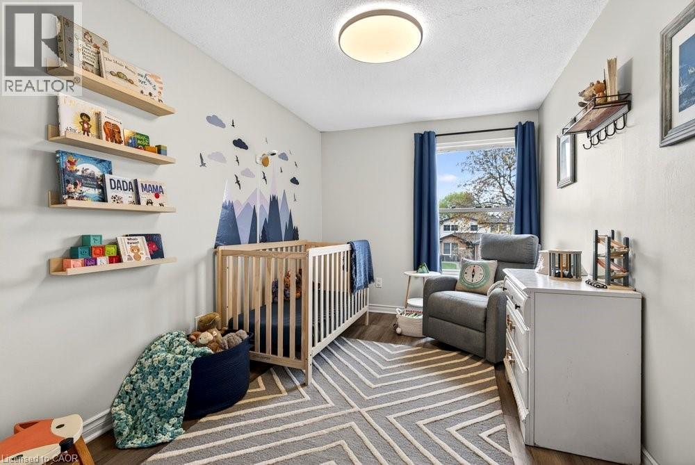 2233 Melissa Crescent, Burlington, Ontario  L7P 3T4 - Photo 6 - 40825764