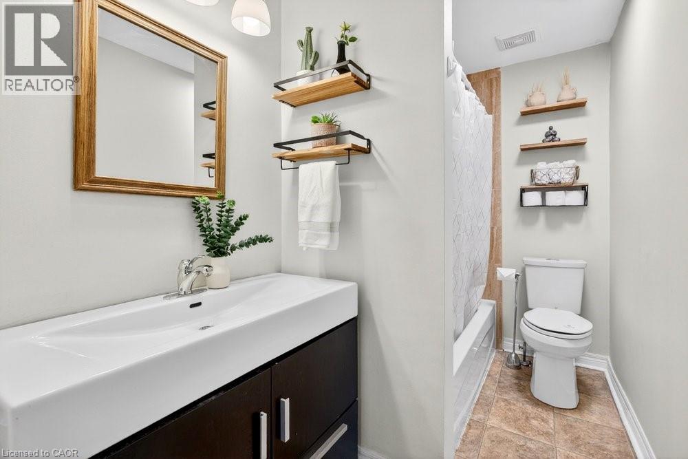 2233 Melissa Crescent, Burlington, Ontario  L7P 3T4 - Photo 7 - 40825764