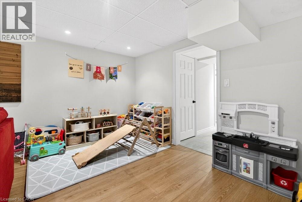 2233 Melissa Crescent, Burlington, Ontario  L7P 3T4 - Photo 9 - 40825764