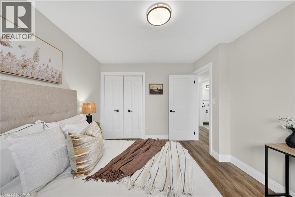 201 Ridge Street, Hamilton, Ontario  L9A 2X6 - Photo 19 - 40824915