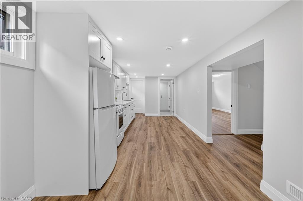 201 Ridge Street, Hamilton, Ontario  L9A 2X6 - Photo 21 - 40824915