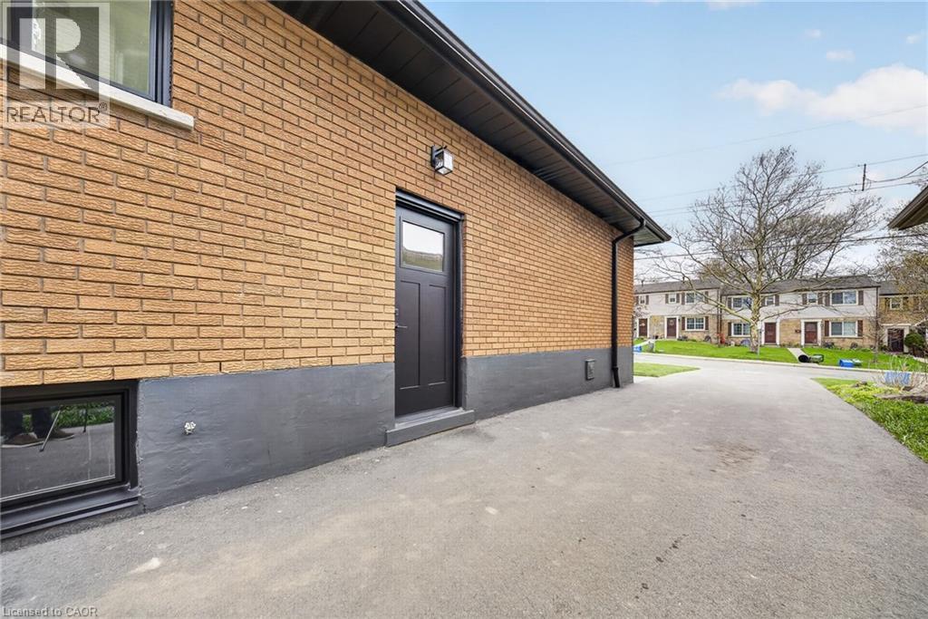 201 Ridge Street, Hamilton, Ontario  L9A 2X6 - Photo 32 - 40824915