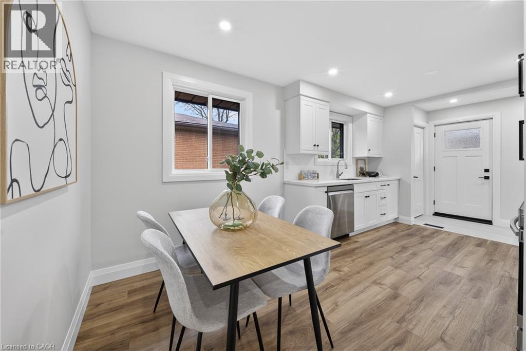 201 Ridge Street, Hamilton, Ontario  L9A 2X6 - Photo 8 - 40824915