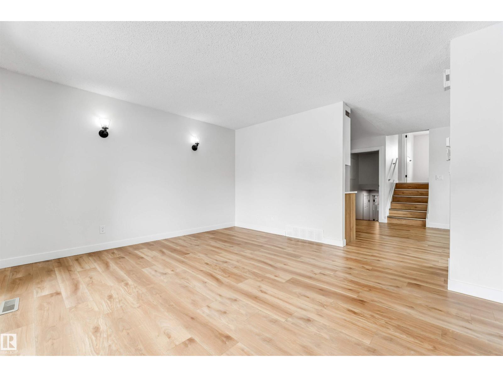 10865 21 Ave Nw, Edmonton, Alberta  T5J 5S1 - Photo 8 - E4484881