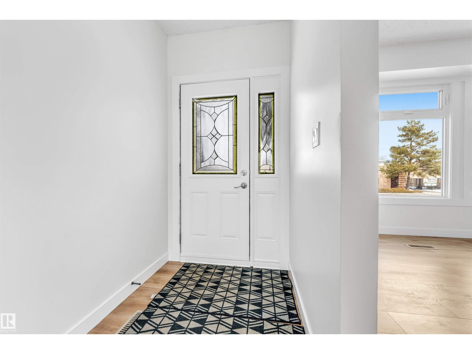 10865 21 Ave Nw, Edmonton, Alberta  T5J 5S1 - Photo 4 - E4484881