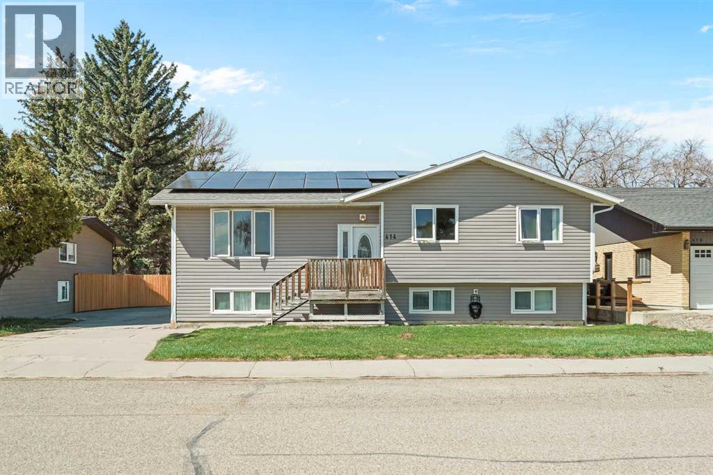 414 7 Street N, Picture Butte, Alberta  T0K 1V0 - Photo 1 - A2305992