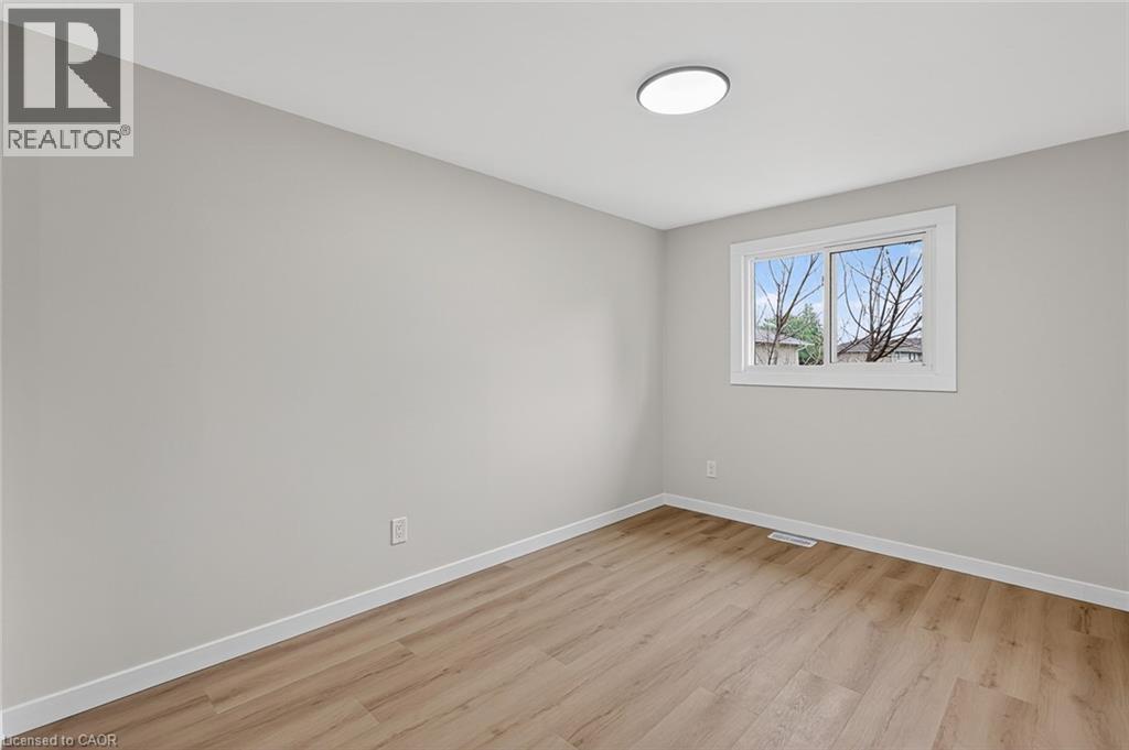 1040 Canfield Crescent Unit# 3, Woodstock, Ontario  N4S 8P3 - Photo 17 - 40824901