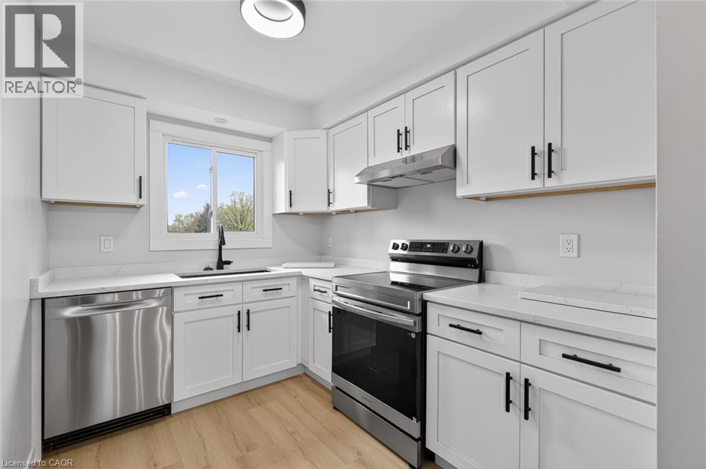 1040 Canfield Crescent Unit# 3, Woodstock, Ontario  N4S 8P3 - Photo 9 - 40824901