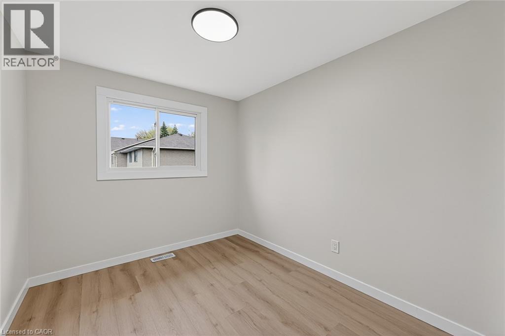 1040 Canfield Crescent Unit# 3, Woodstock, Ontario  N4S 8P3 - Photo 15 - 40824901