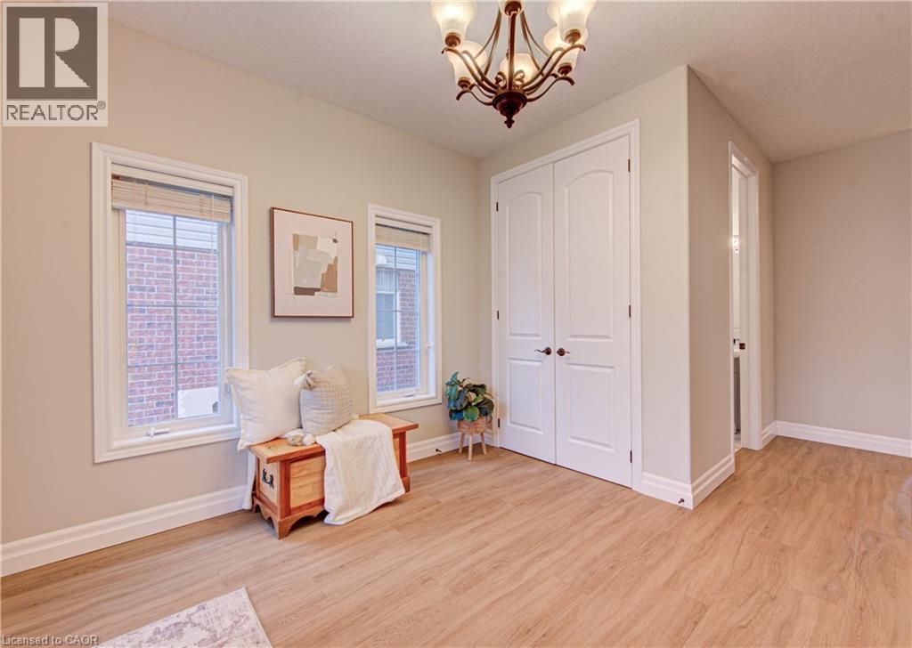 31 Freure Drive, Cambridge, Ontario  N1S 0A2 - Photo 4 - 40824949