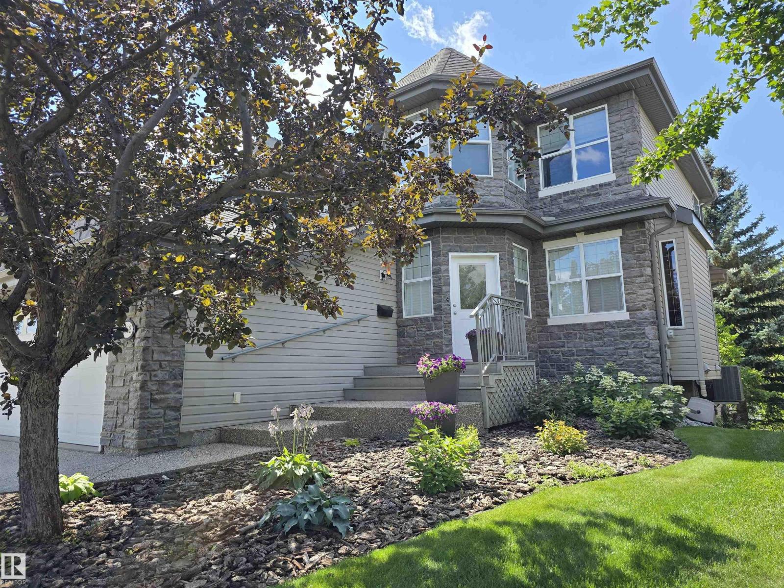 1668 Glastonbury Bv Nw, Edmonton, Alberta  T5T 6P3 - Photo 2 - E4484887