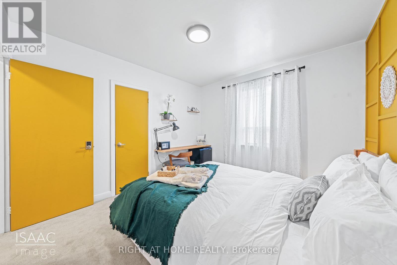 98 Yorkview Drive, Toronto, Ontario  M8Z 2G4 - Photo 15 - W13063498