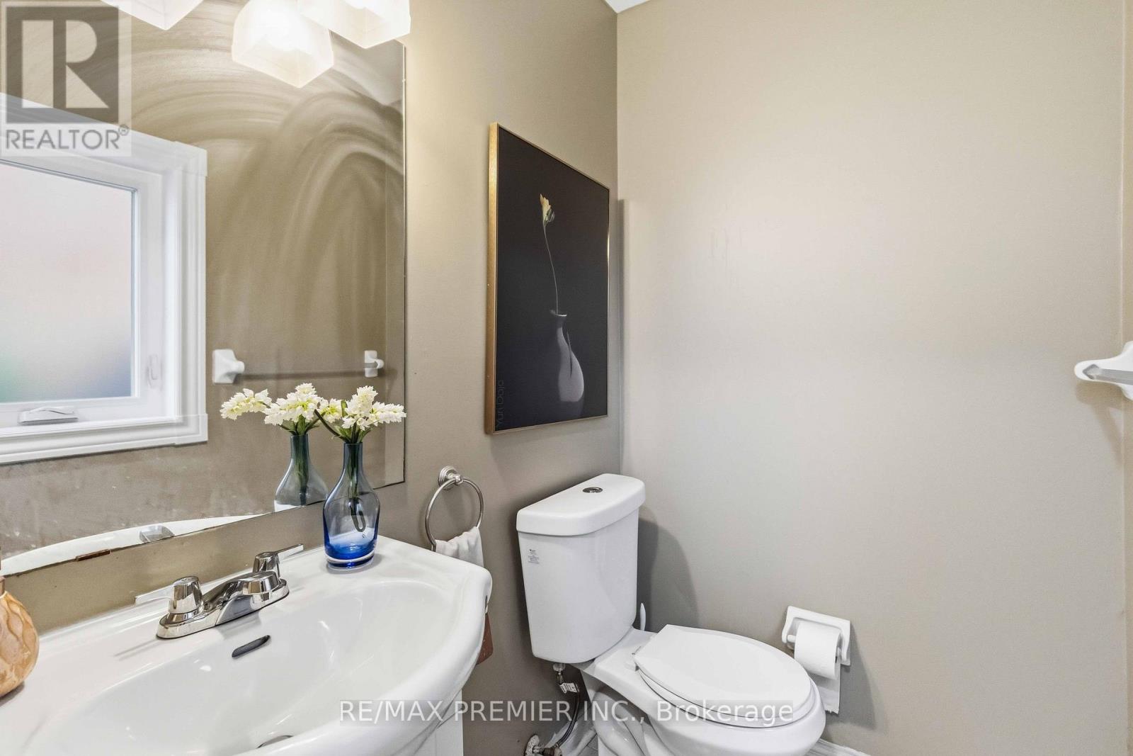 18 Salonica Road, Brampton, Ontario  L7A 3K9 - Photo 5 - W13063526