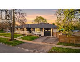 2 TEWSLEY PLACE, Toronto, Ontario