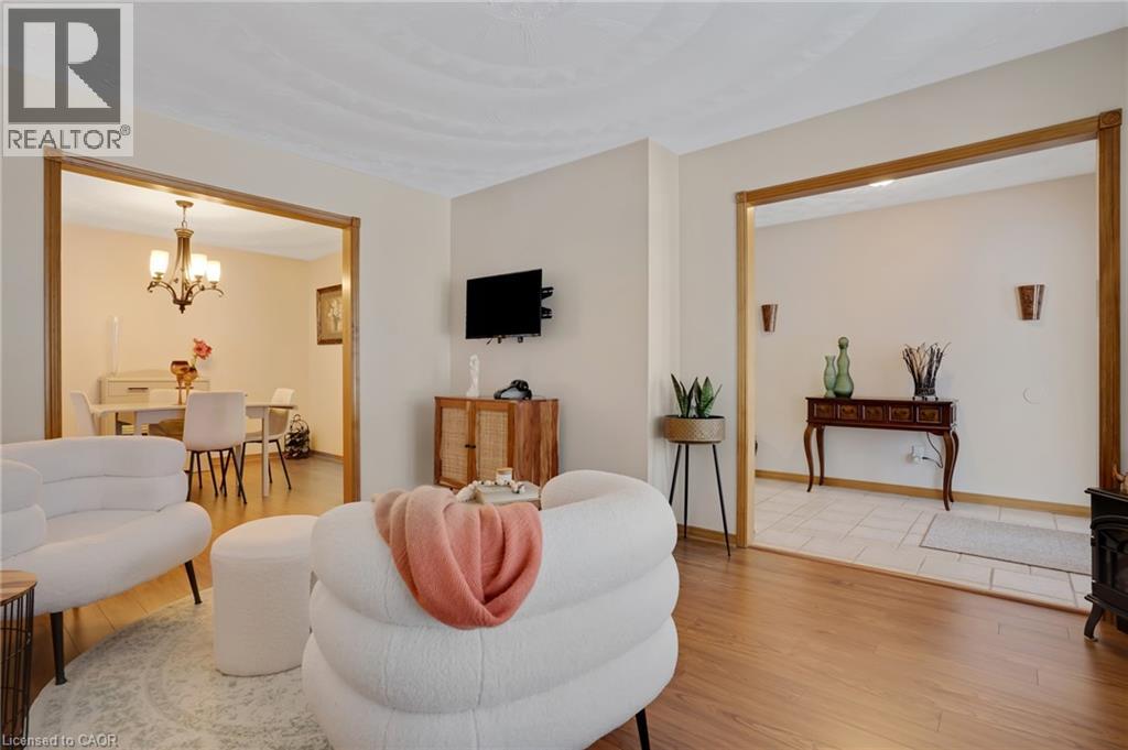 35 Southview Crescent, Cambridge, Ontario  N1P 1A3 - Photo 9 - 40825732