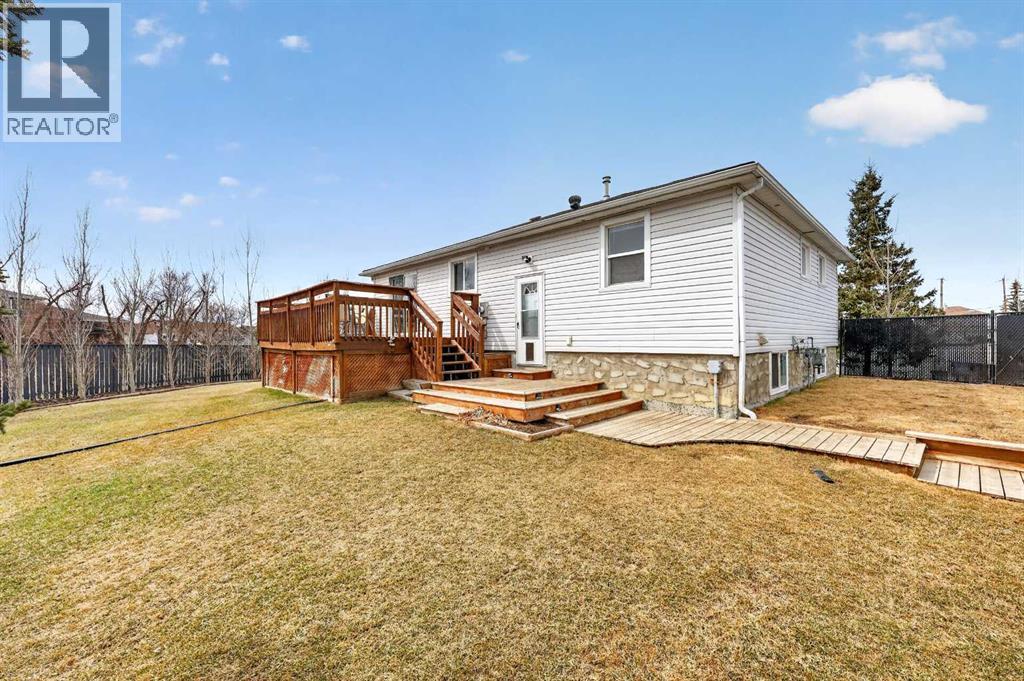 211 1 Avenue Se, Langdon, Alberta  T0J 1X1 - Photo 30 - A2300390