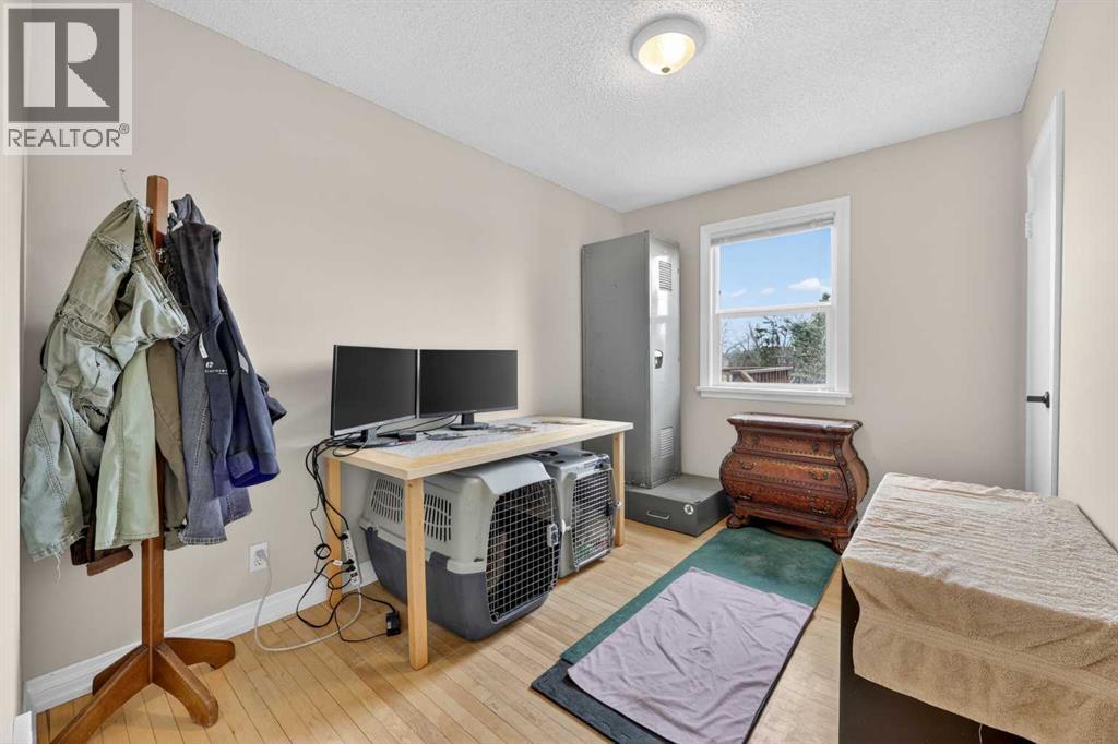211 1 Avenue Se, Langdon, Alberta  T0J 1X1 - Photo 20 - A2300390
