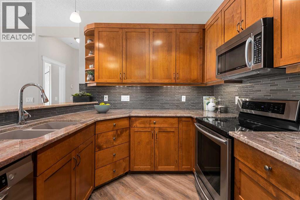 7204, 14 Hemlock Crescent SW, Calgary, Alberta  T3C 2Z1 - Photo 5 - A2305964