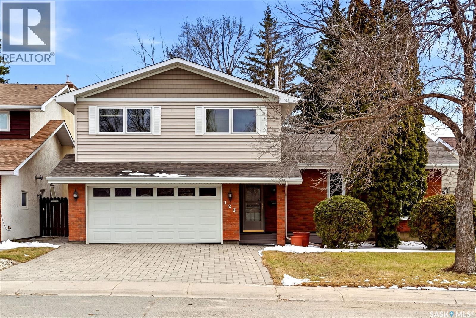 123 Groome Avenue, Regina, Saskatchewan  S4S 6S3 - Photo 2 - SK034446