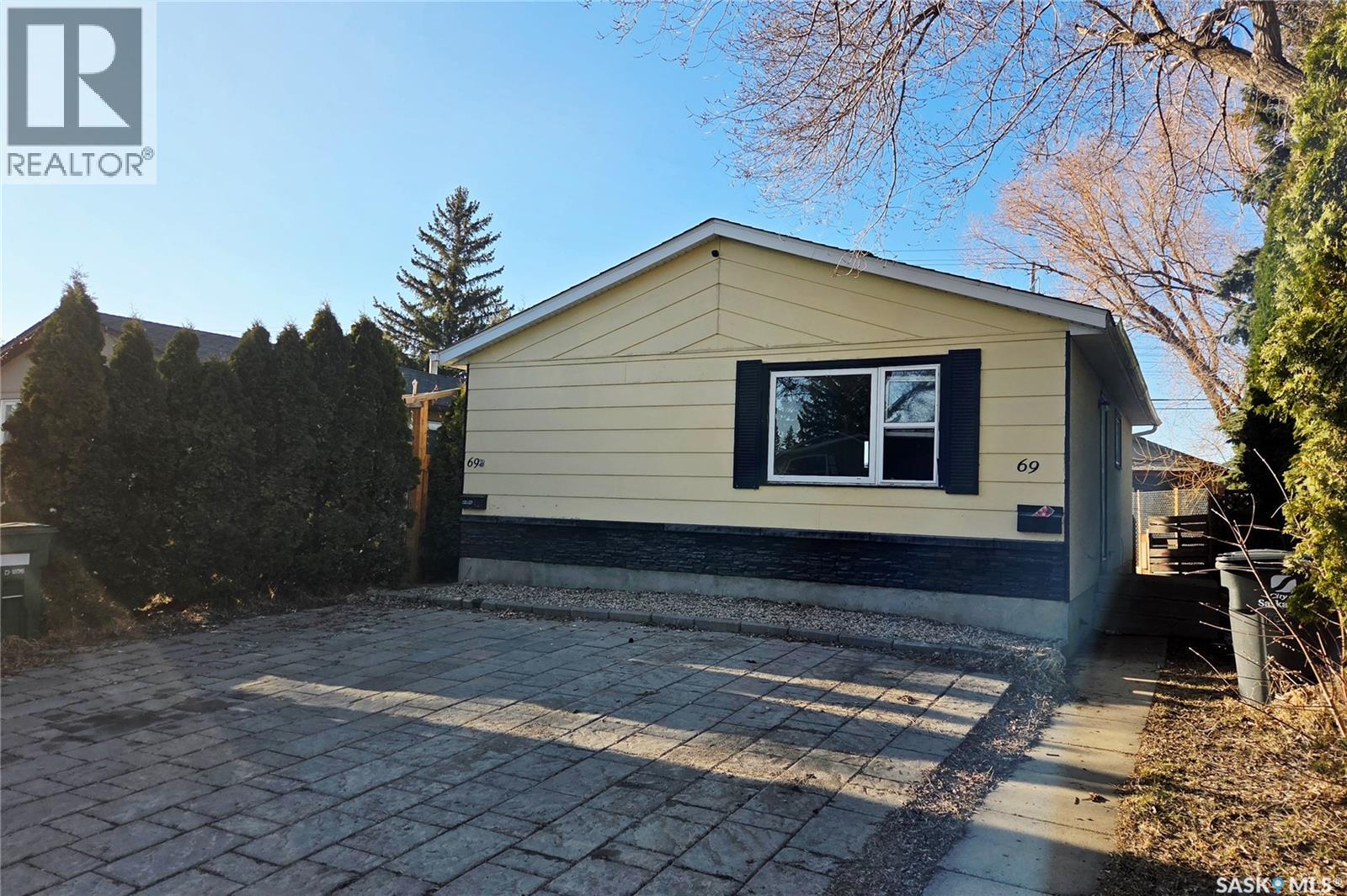 69 Rita CRESCENT, Saskatoon, Saskatchewan