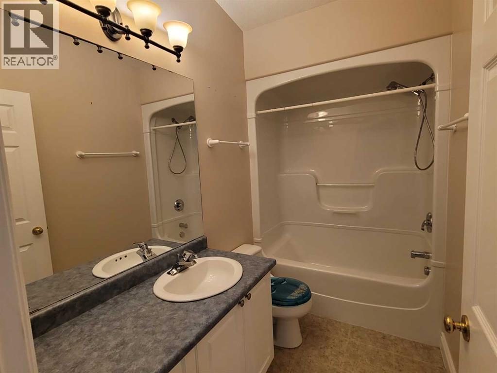 10606 90 Street, Peace River, Alberta  T8S 1P1 - Photo 22 - A2306636