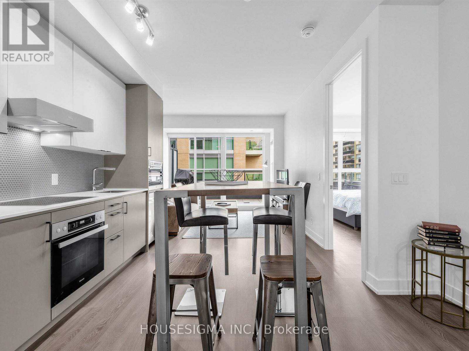 310 - 11 Lillian Street, Toronto, Ontario  M4S 2H7 - Photo 4 - C12938308