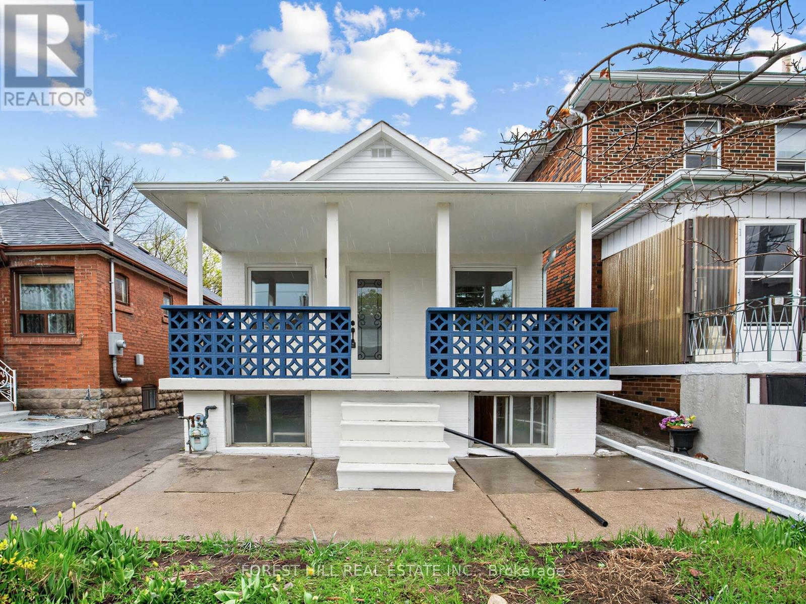 MAIN - 43 BELVIDERE AVENUE, Toronto, Ontario