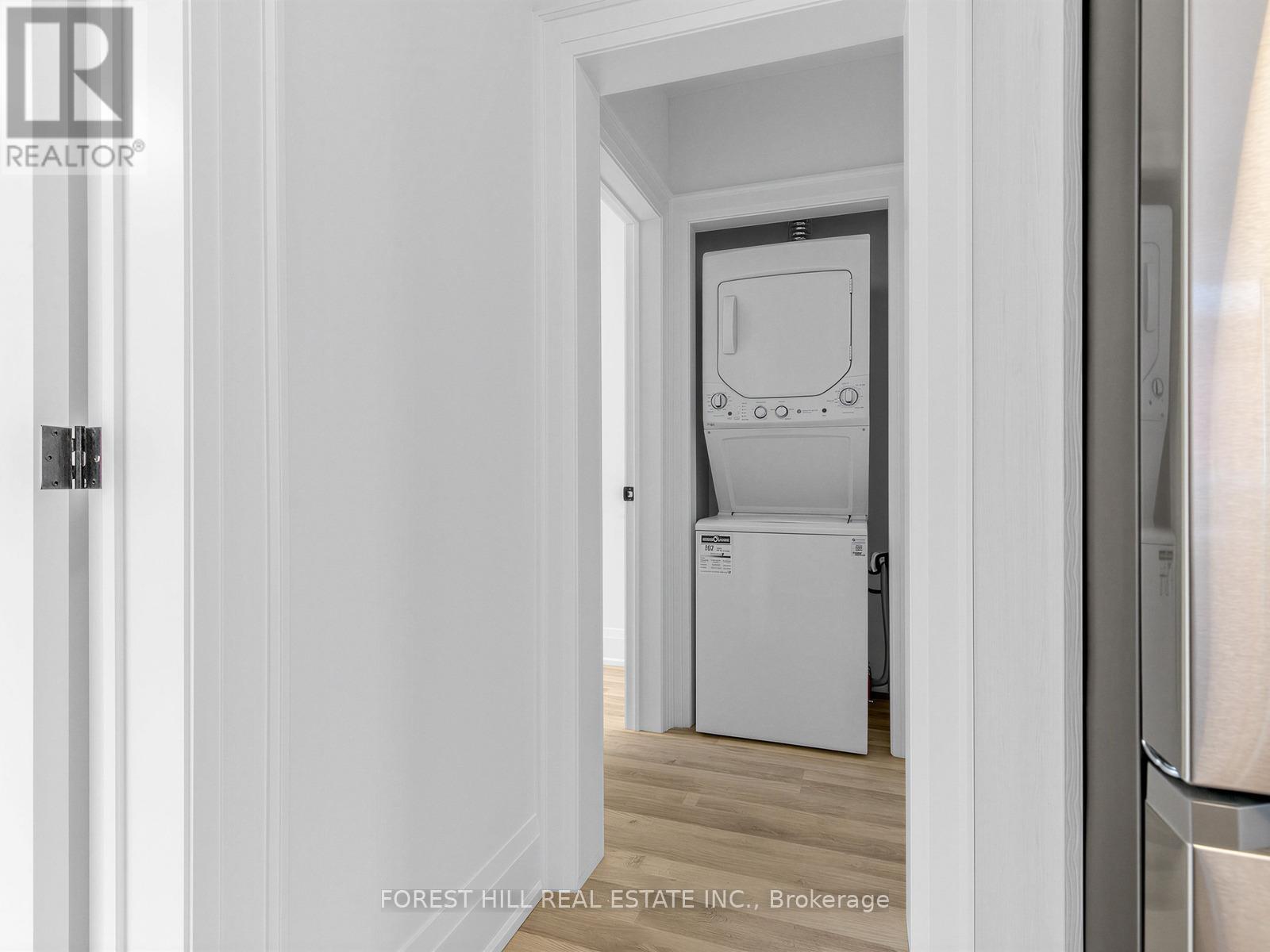 Main - 43 Belvidere Avenue, Toronto, Ontario  M6C 1P7 - Photo 23 - C13062914
