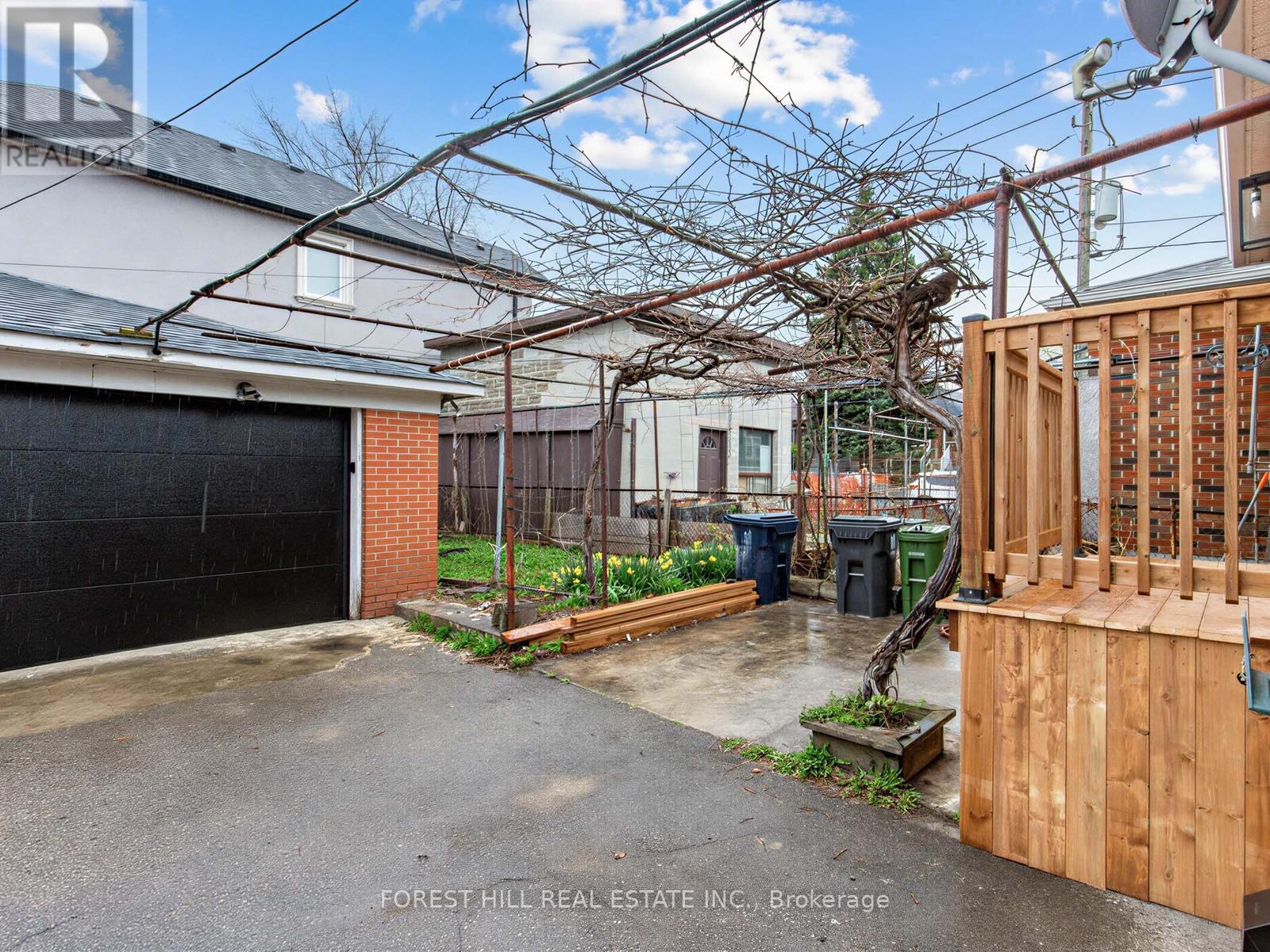 Main - 43 Belvidere Avenue, Toronto, Ontario  M6C 1P7 - Photo 26 - C13062914