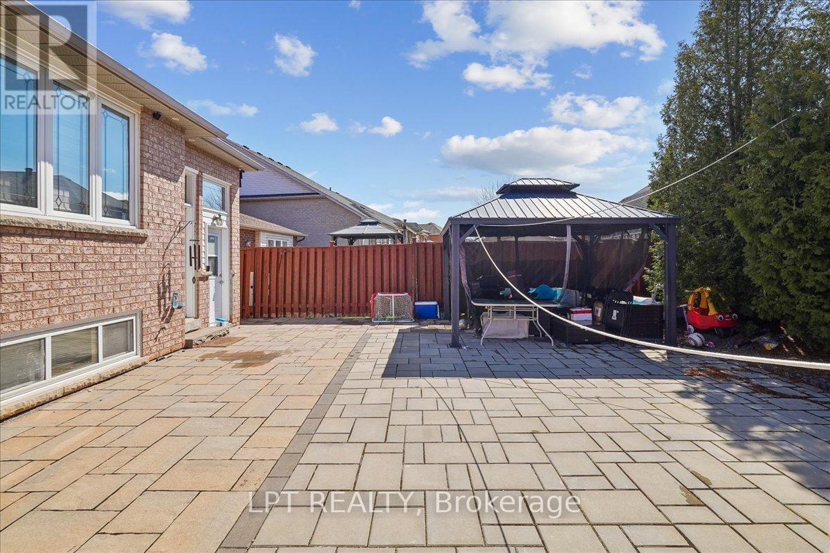 19 Terrastone Court, Caledon, Ontario  L7E 2H1 - Photo 14 - W12599184