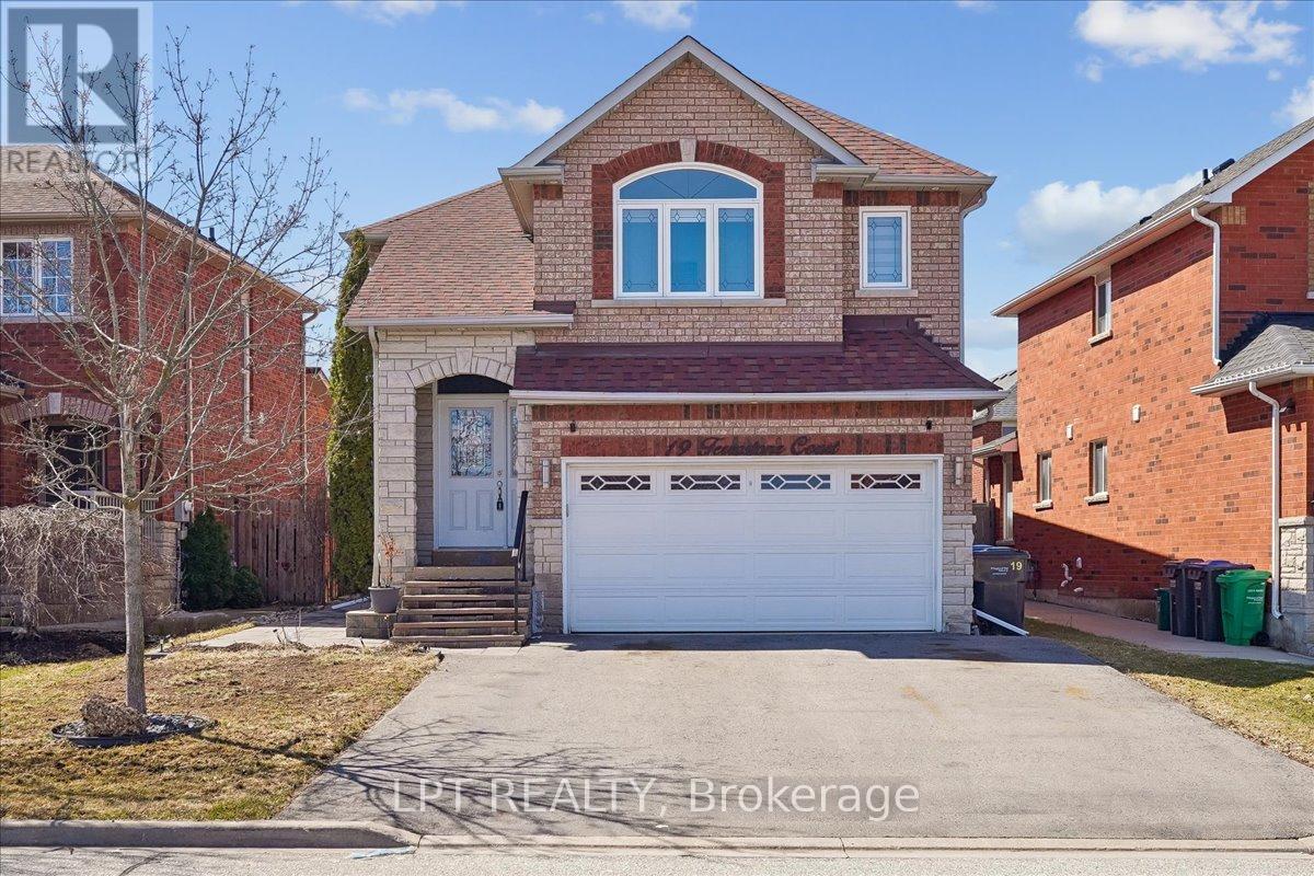 19 Terrastone Court, Caledon, Ontario  L7E 2H1 - Photo 3 - W12599184