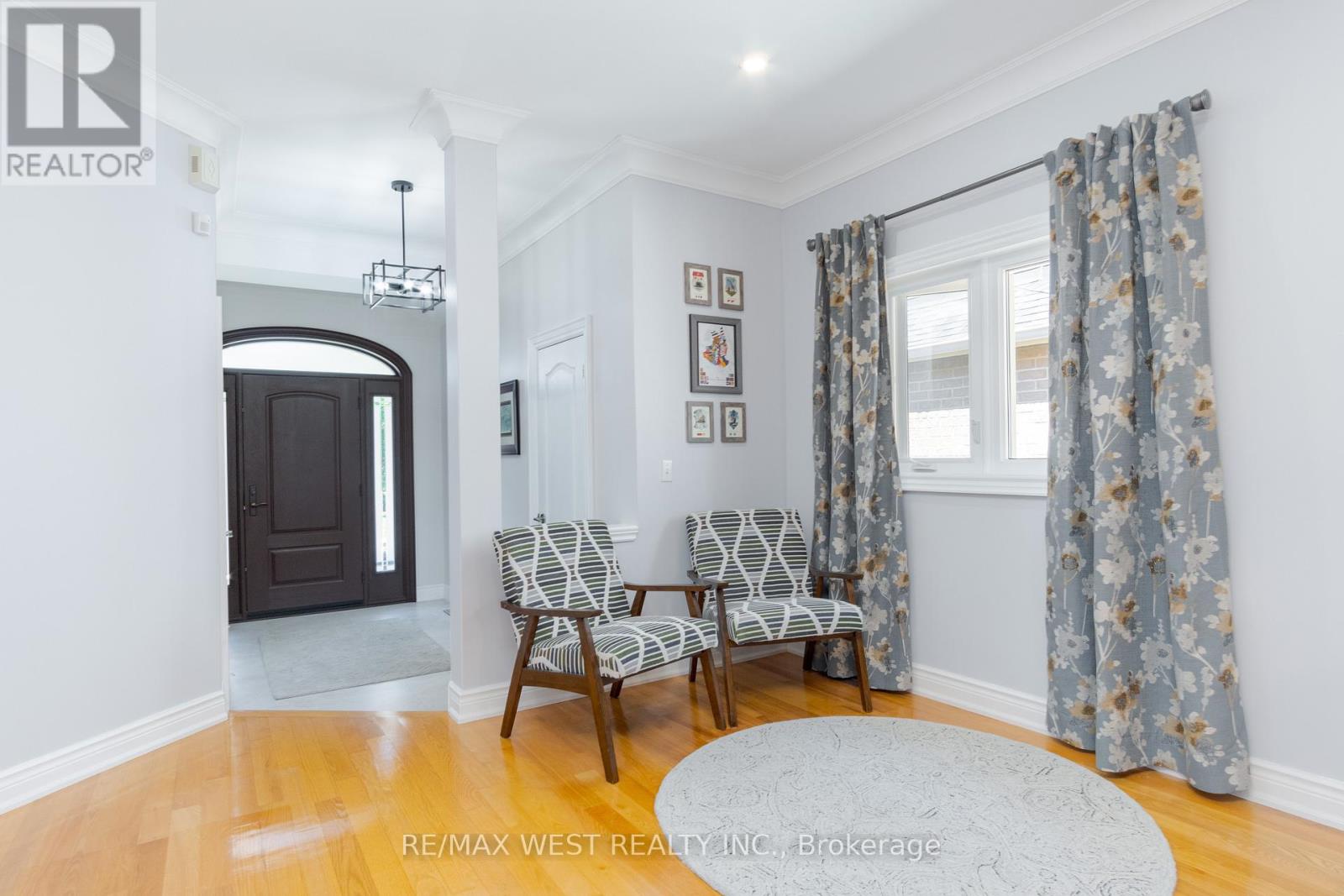 84 Castelli Court, Caledon, Ontario  L7E 2T8 - Photo 4 - W13045732