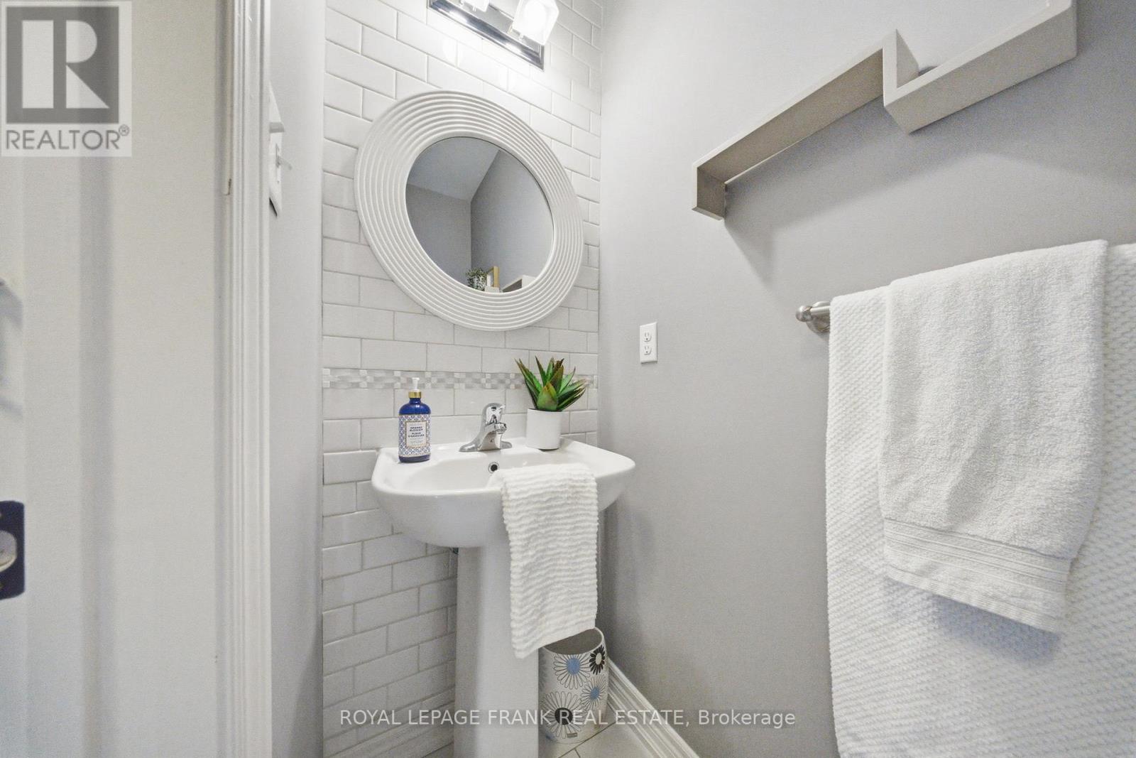39 - 75 Vallance Way, Whitby, Ontario  L1M 0J9 - Photo 24 - E13063596
