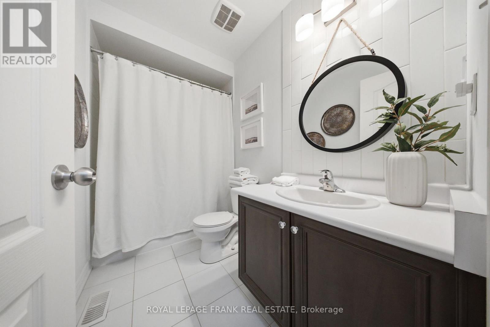 39 - 75 Vallance Way, Whitby, Ontario  L1M 0J9 - Photo 34 - E13063596