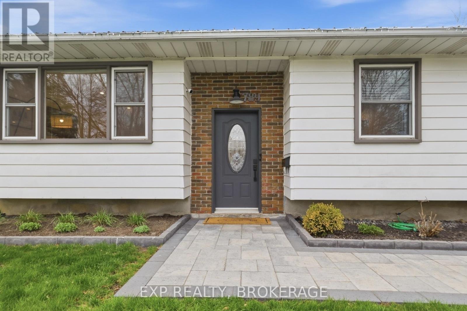 789 Aylmer Crescent, Kingston, Ontario  K7M 6E5 - Photo 2 - X13063768