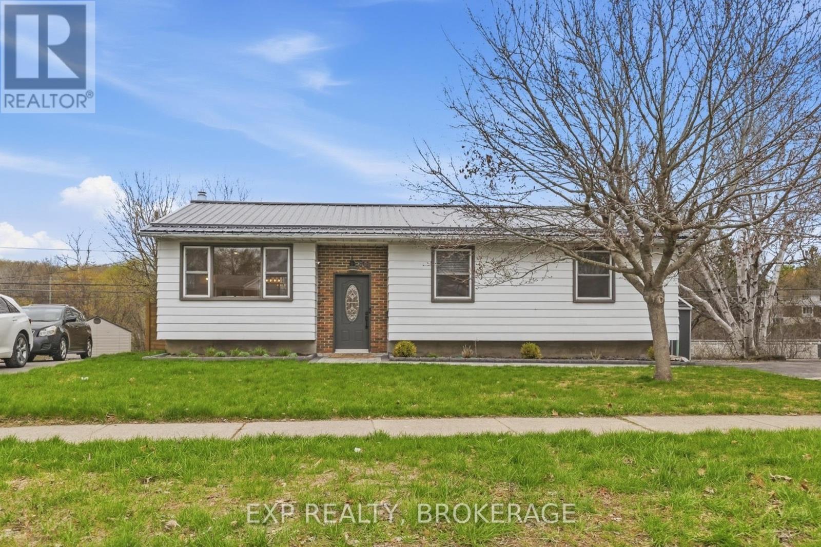 789 Aylmer Crescent, Kingston, Ontario  K7M 6E5 - Photo 3 - X13063768