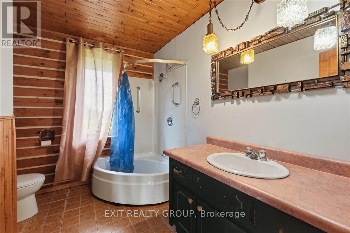 51 Stinson Block Road, Prince Edward County (Hillier Ward), Ontario  K0K 1T0 - Photo 16 - X13063800